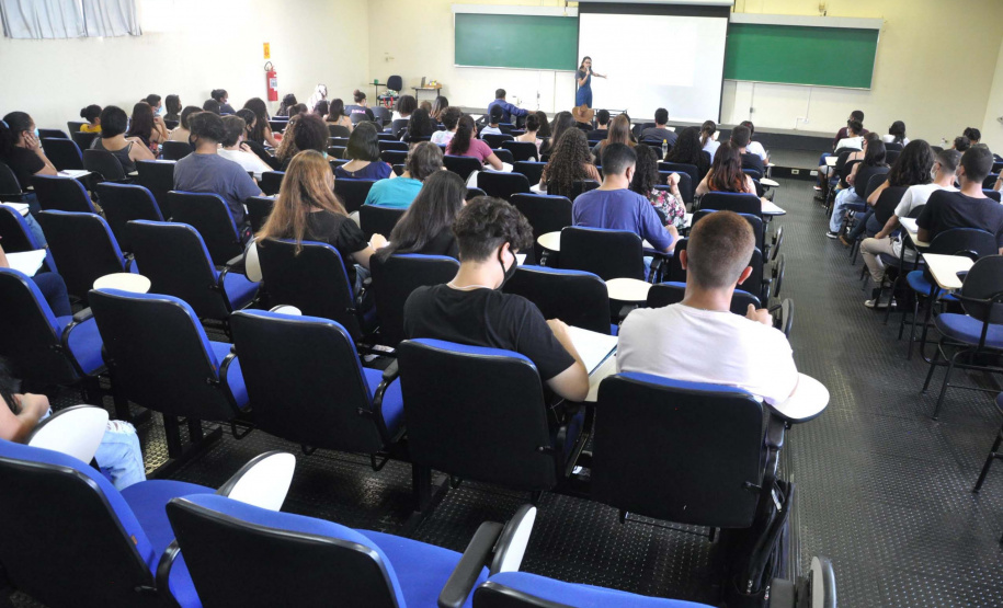 Curso Especial Pré-Vestibular da UEL está com as inscrições abertas