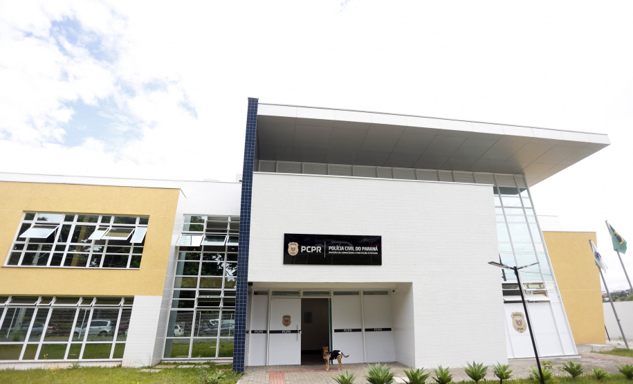 Pioneira no Brasil, delegacia que soluciona crimes antigos elucidou mais de 100 casos em 2022