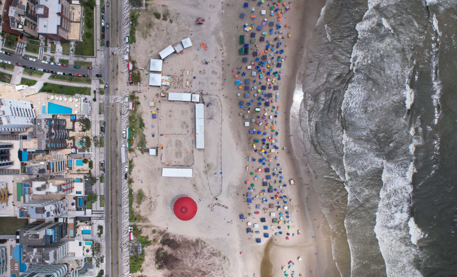 Beleza contemplada do alto: voo de balão estreia no Verão Maior Paraná