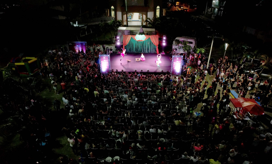 Circo na praia - Verão Maior Paraná