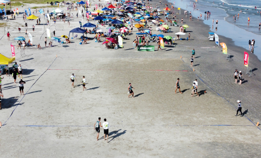 Campeonato de Beach-Flag.