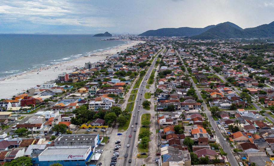 Recuperação da orla de Matinhos avança e chega a 67 % de conclusão