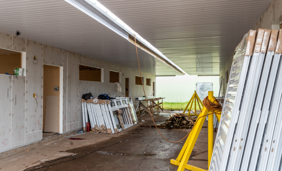 Governo investe R$ 100 milhões para trocar todas as salas de aula de madeira do Paraná