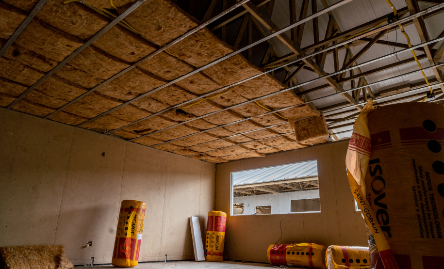 Governo investe R$ 100 milhões para trocar todas as salas de aula de madeira do Paraná