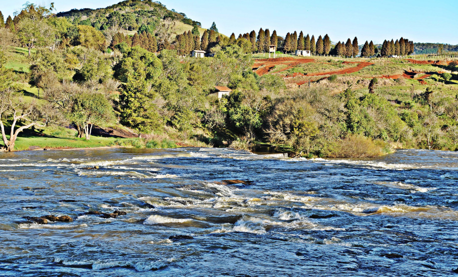 Com tecnologia e recursos humanos, emissão de outorgas para uso da água cresce 50% no Paraná