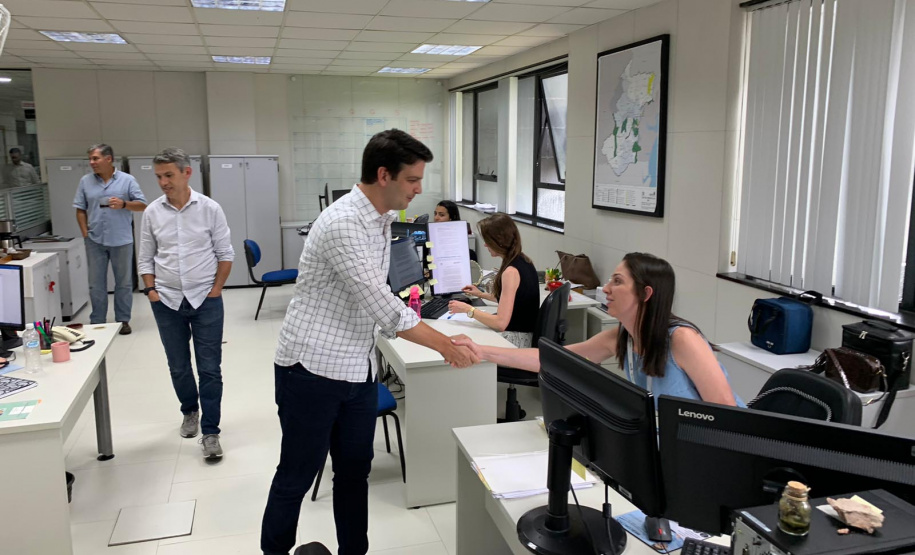 Em visita à AMEP, Eduardo Pimentel busca fortalecer regiões metropolitanas do Paraná