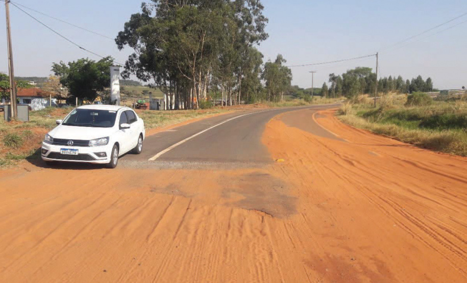 Estado investe em convênio para pavimentar estrada em Paranavaí
