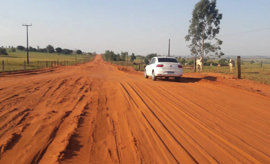 Estado investe em convênio para pavimentar estrada em Paranavaí