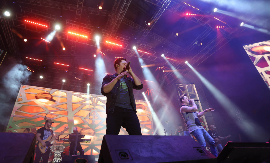 Show com George Henrique & Rodrigo em Matinhos