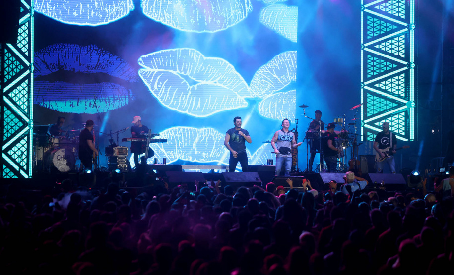 Show com George Henrique & Rodrigo em Matinhos