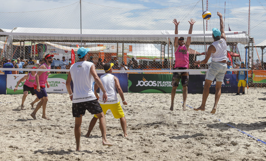 Com medalhistas olímpicos, Vôlei das Estrelas agita programação do Verão Maior