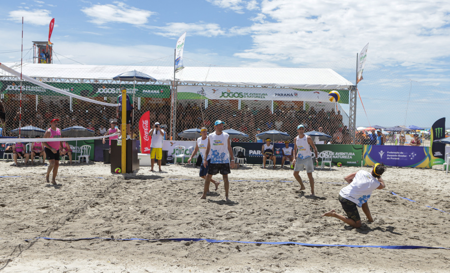 Com medalhistas olímpicos, Vôlei das Estrelas agita programação do Verão Maior