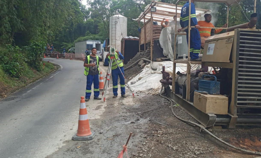 Obras estrada da Graciosa