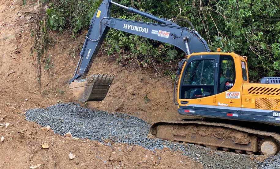 Obras estrada da Graciosa