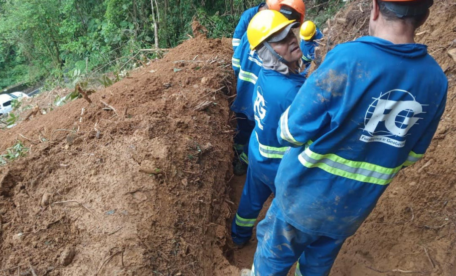 Obras estrada da Graciosa