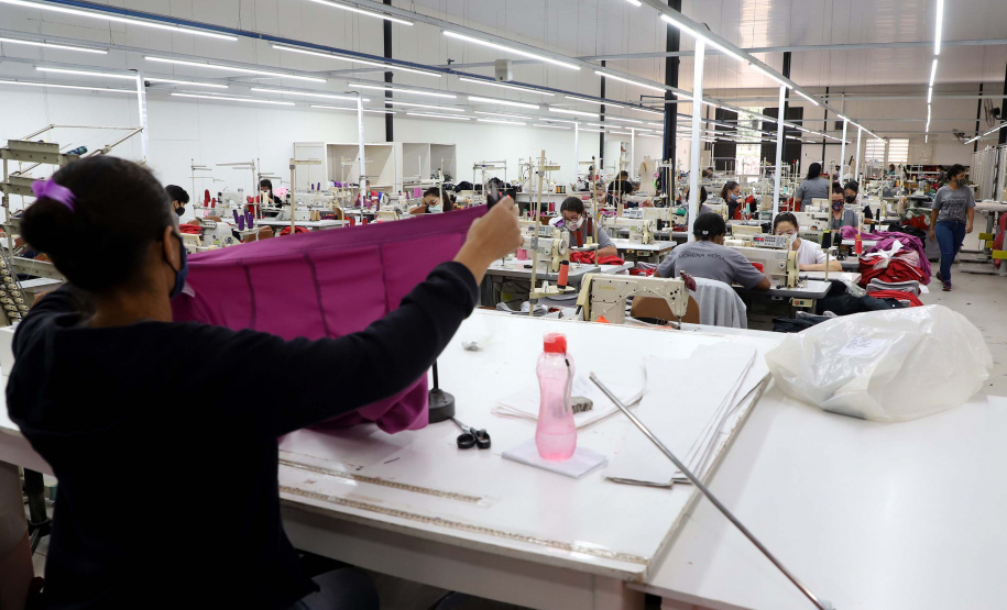 Com 118 mil novas vagas, Paraná lidera geração de empregos no Sul em 2022