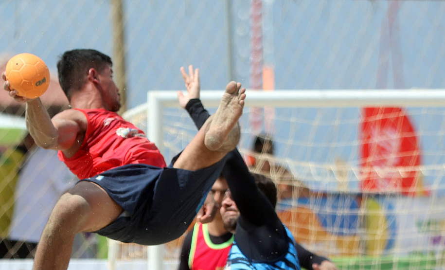 Final do Circuito Paranaense de Handebol de Praia movimentou o fim de semana no Litoral