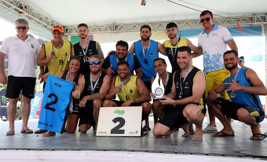Final do Circuito Paranaense de Handebol de Praia movimentou o fim de semana no Litoral