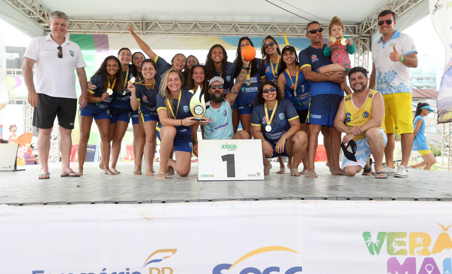 Final do Circuito Paranaense de Handebol de Praia movimentou o fim de semana no Litoral