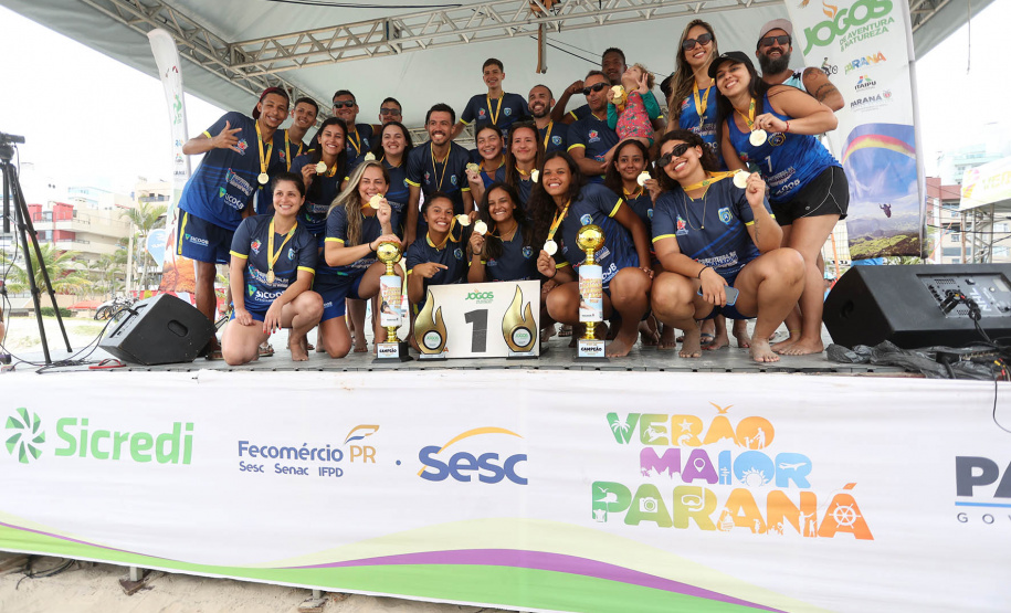 Final do Circuito Paranaense de Handebol de Praia movimentou o fim de semana no Litoral