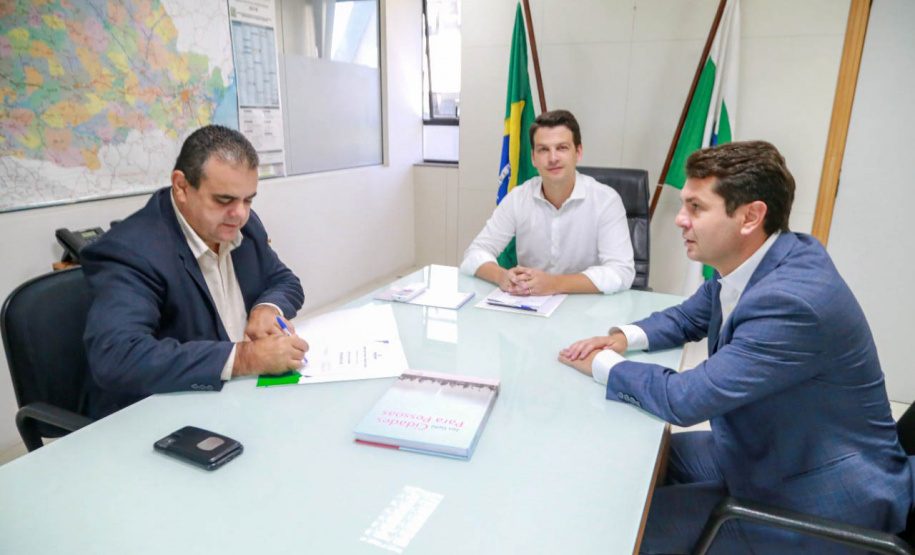 Com aporte de R$ 4,7 milhões do Estado, Icaraíma vai revitalizar orla de Porto Camargo