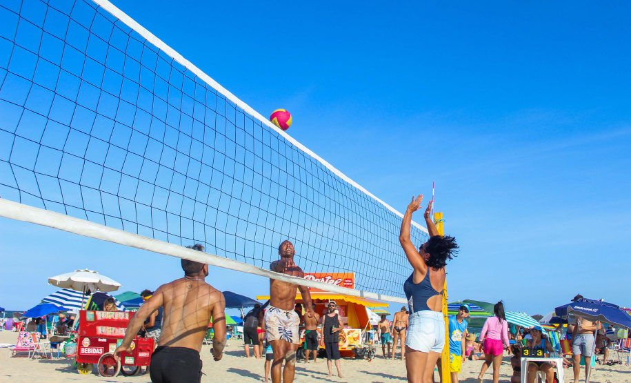 Veranistas podem aproveitar os últimos dias com atividades dos postos fixos do Verão Maior Paraná