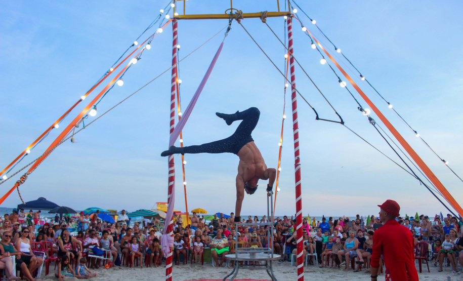 Veranistas podem aproveitar os últimos dias com atividades dos postos fixos do Verão Maior Paraná