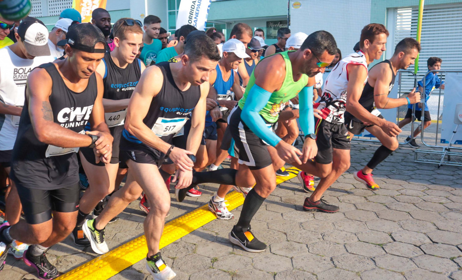Veranistas podem aproveitar os últimos dias com atividades dos postos fixos do Verão Maior Paraná