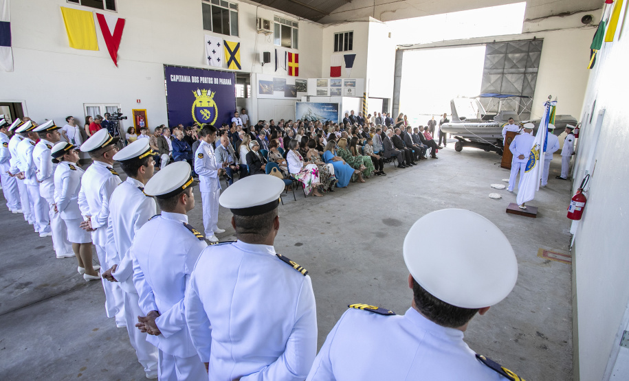 Capitania dos Portos do Paraná troca de comando