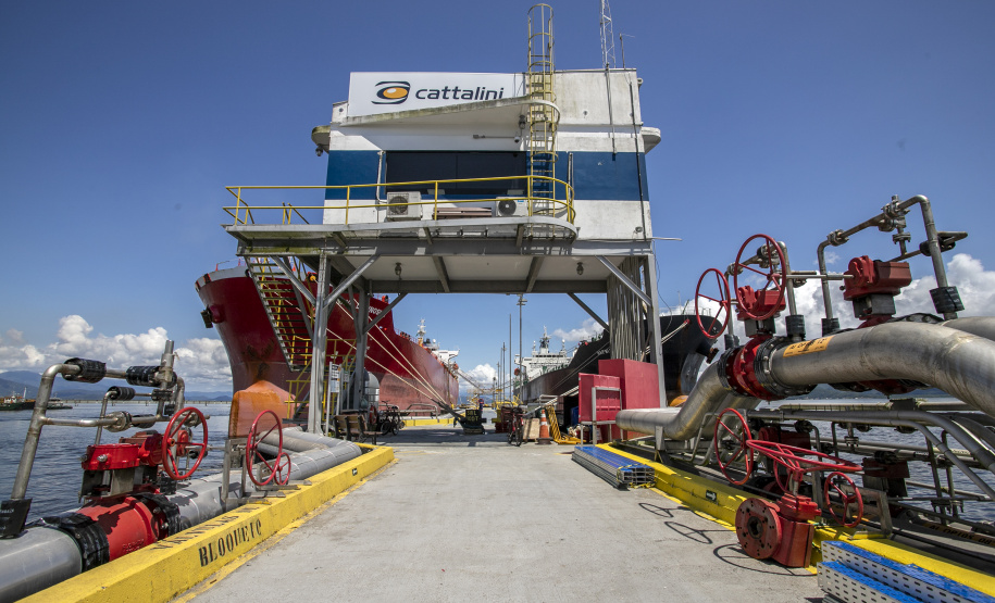Porto de Paranaguá se prepara para atender demanda crescente do mercado de líquidos