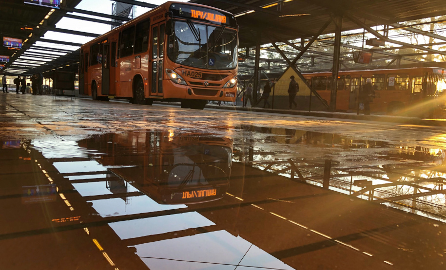 Estado fará licitação inédita para modernizar sistema de transporte metropolitano da Grande Curitiba