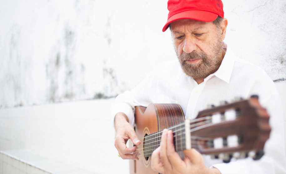 CORAL SANEPAR E JOÃO BOSCO FAZEM SHOW NO GUAÍRA PARA COMEMORAR OS 60 ANOS DA COMPANHIA