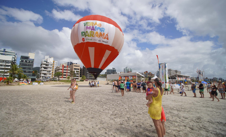Beleza contemplada do alto: voo de balão estreia no Verão Maior Paraná
