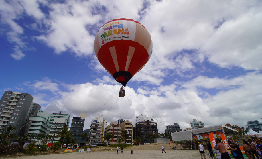 Beleza contemplada do alto: voo de balão estreia no Verão Maior Paraná