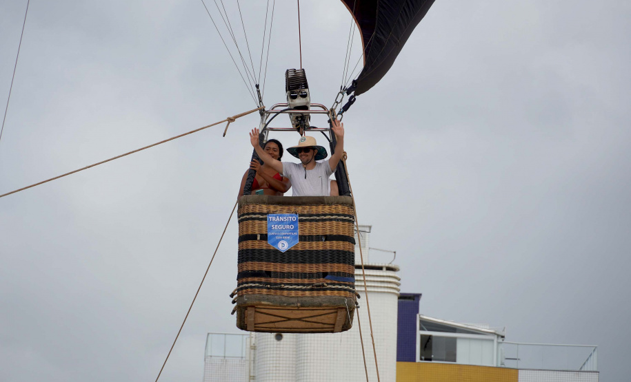 Beleza contemplada do alto: voo de balão estreia no Verão Maior Paraná
