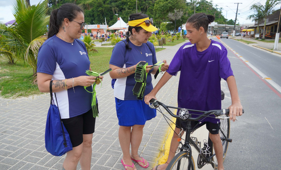 Com brincadeiras e blitz educativas, Detran-PR reforça cuidados no trânsito no Litoral