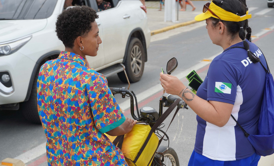 Com brincadeiras e blitz educativas, Detran-PR reforça cuidados no trânsito no Litoral