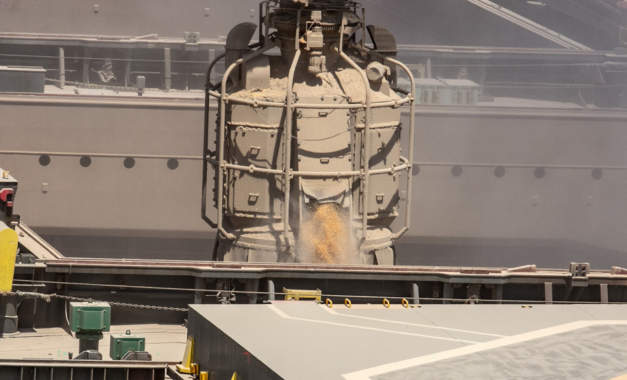 Volume de milho embarcado em janeiro, pelo Porto de Paranaguá, está 161% maior