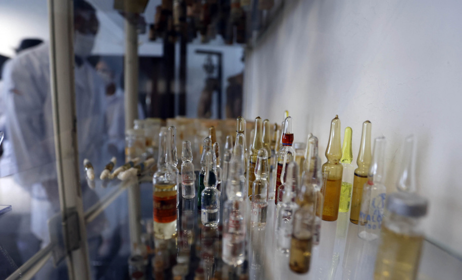 Polícia Científica do Paraná desponta na identificação de novas drogas e inserção de perfis genéticos