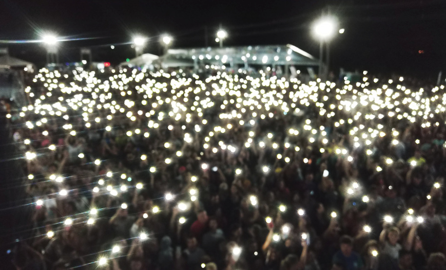 Edson & Hudson e Jeann & Julio encerram primeira semana de shows gratuito no Litoral