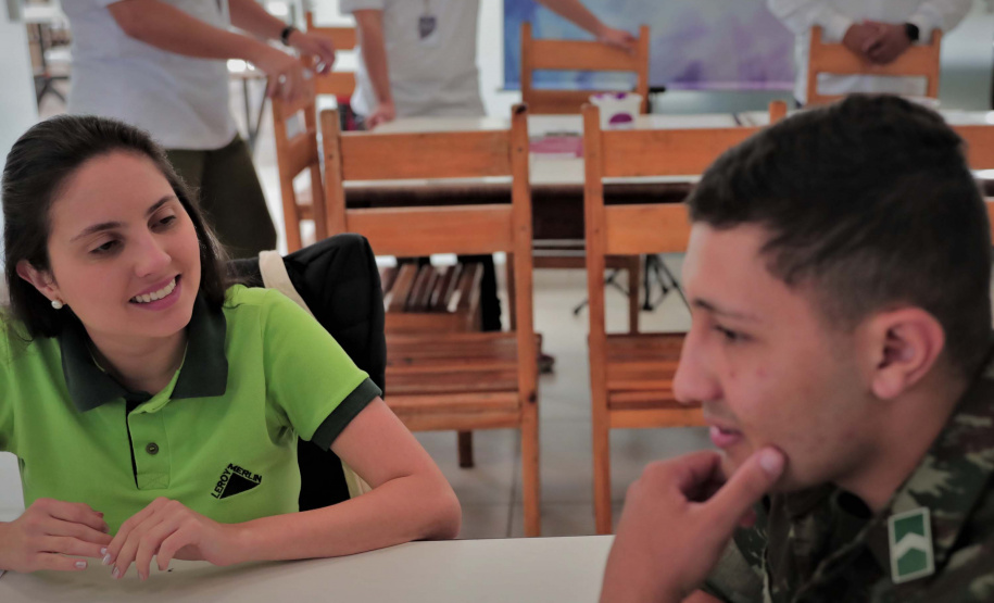 2º dia do "Mutirão Força de Trabalho Militar" oferece vagas em empresas da Região Norte de Curitiba