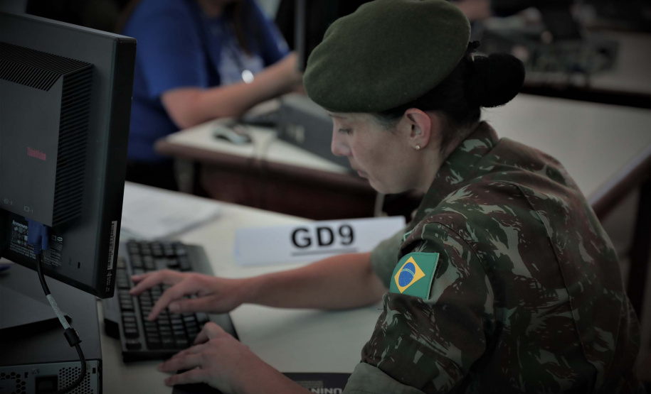 2º dia do "Mutirão Força de Trabalho Militar" oferece vagas em empresas da Região Norte de Curitiba