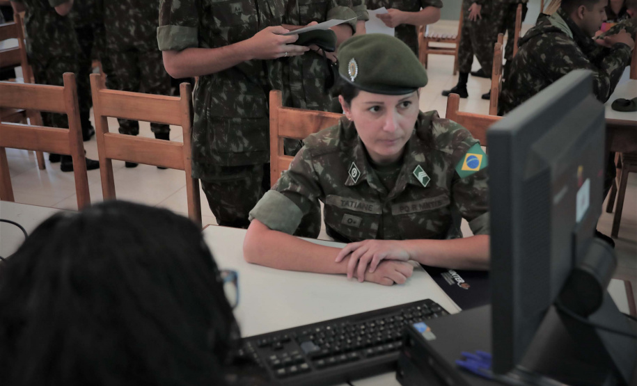 2º dia do "Mutirão Força de Trabalho Militar" oferece vagas em empresas da Região Norte de Curitiba