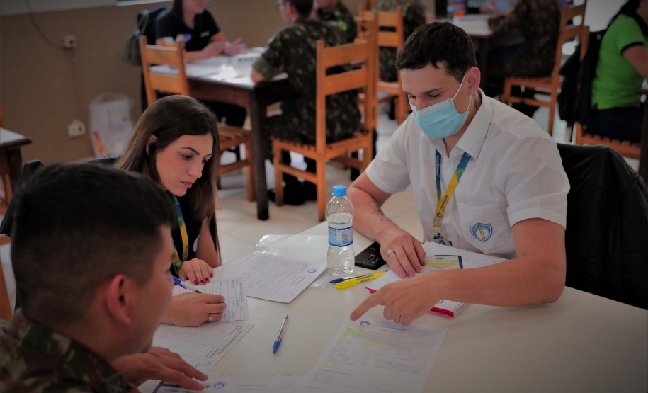 2º dia do "Mutirão Força de Trabalho Militar" oferece vagas em empresas da Região Norte de Curitiba