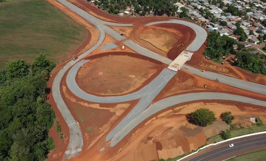 Viaduto da BR-277 ganha forma na nova Perimetral Leste em Foz do Iguaçu [DM]