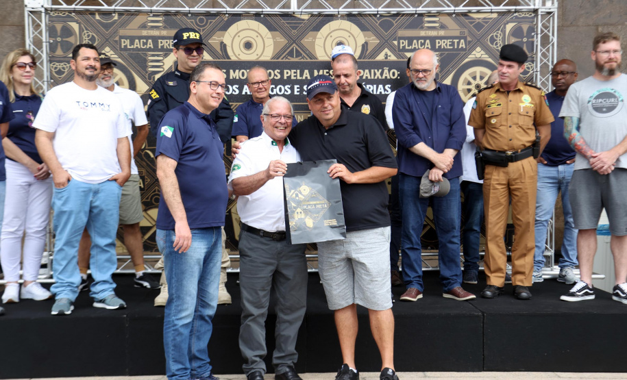 detran - placa preta