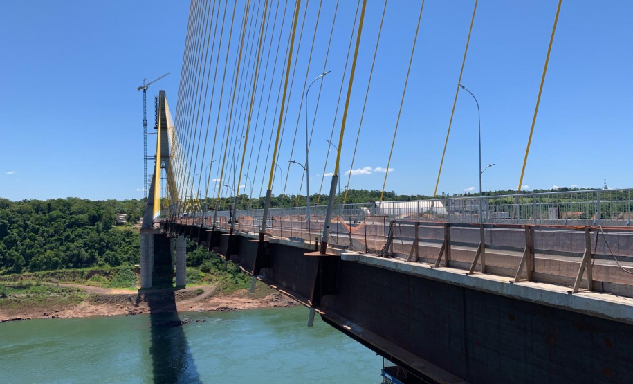 Viaduto da BR-277 ganha forma na nova Perimetral Leste em Foz do Iguaçu [DM]