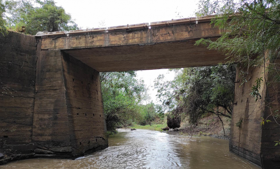 Empresas disputam a reforma de pontes e um viaduto no Norte Pioneiro e Campos Gerais
