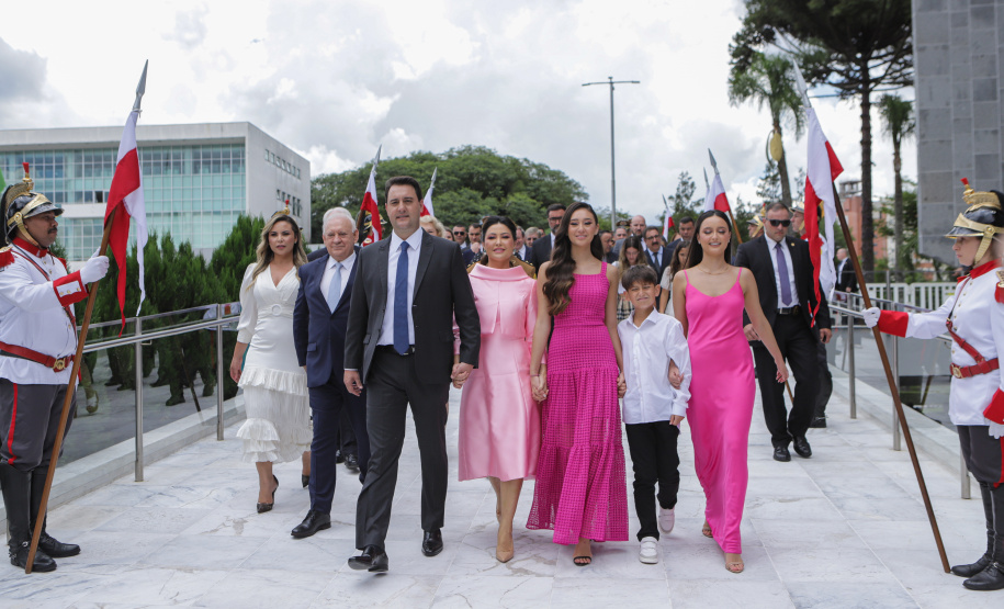 Ratinho Junior e Darci Piana tomam posse para mais quatro anos de mandato