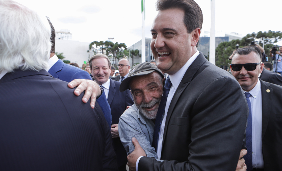 Ratinho Junior e Darci Piana tomam posse para mais quatro anos de mandato